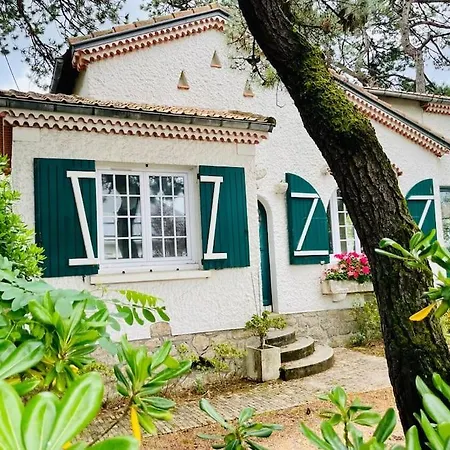 Le Kerhou A Ferienhaus